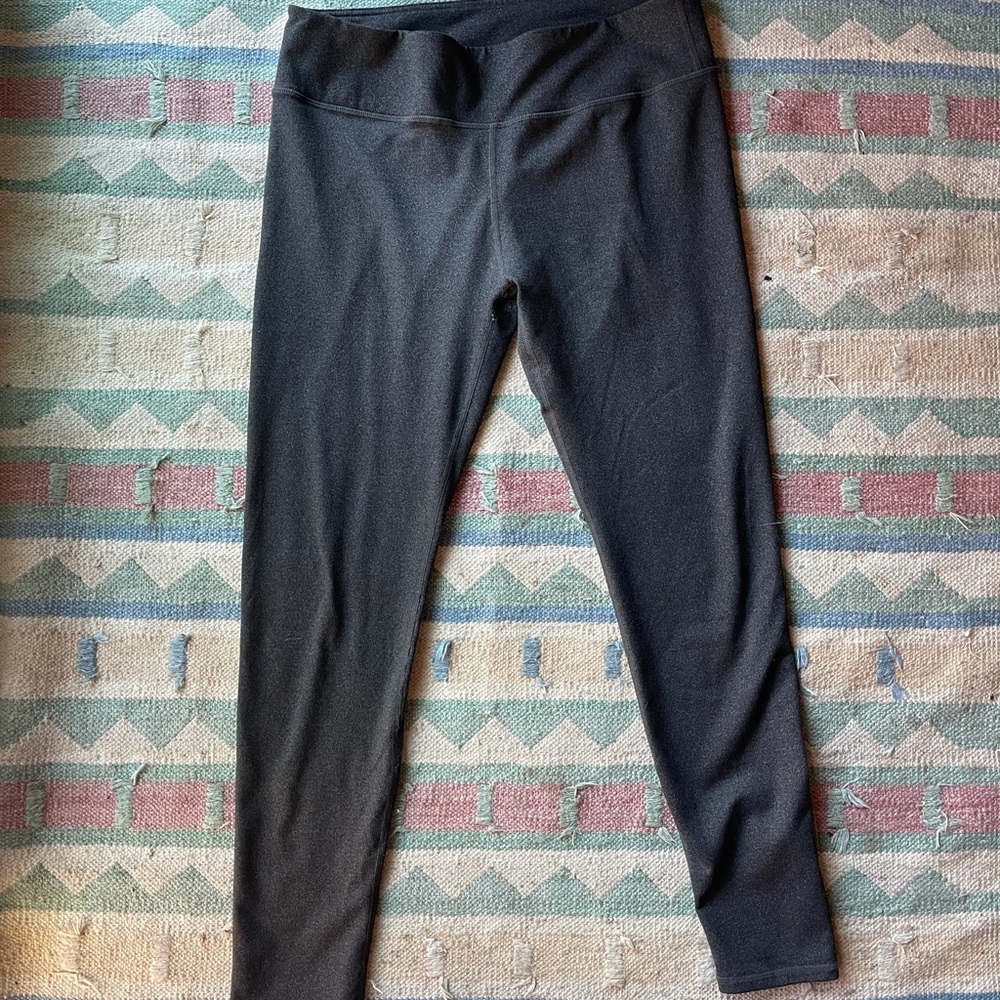 FABLETICS | Women’s Salar Cropped Athleisure Workout Squat Proof Leggings Gray M - Picture 5 of 10